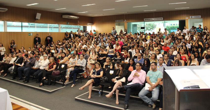 O evento do Tribunal reuniu cerca de 350 agentes públicos, vindos de aproximadamente 70 municípios